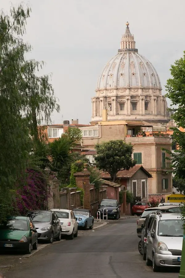 Vaticanhouse Apartment Rome Italy